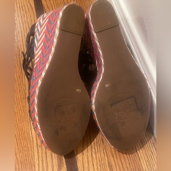 Gorgeous Tory Burch platform. - Picture 10 of 10